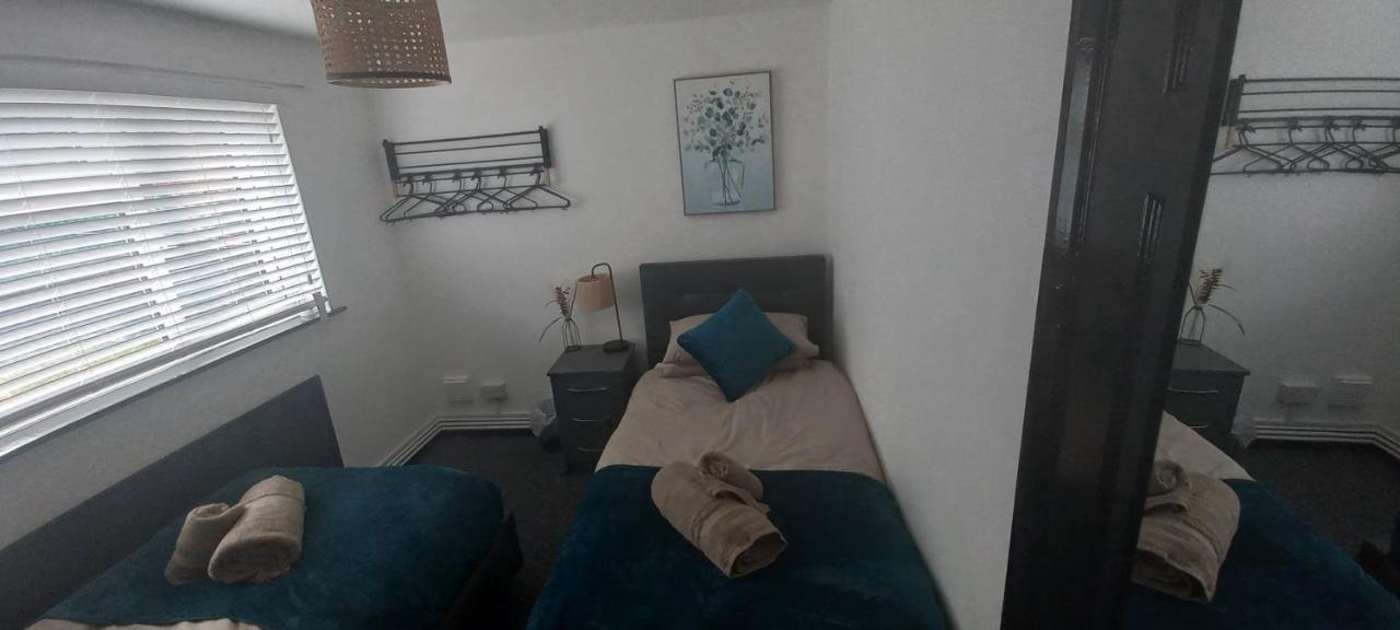 6-Min Walk To New Cross Parking Long Stay Discounts Γούλβερχαμπτον Εξωτερικό φωτογραφία